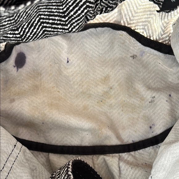 Thirty-One Black and White Chevron Shoulder Bag - Picture 12 of 14